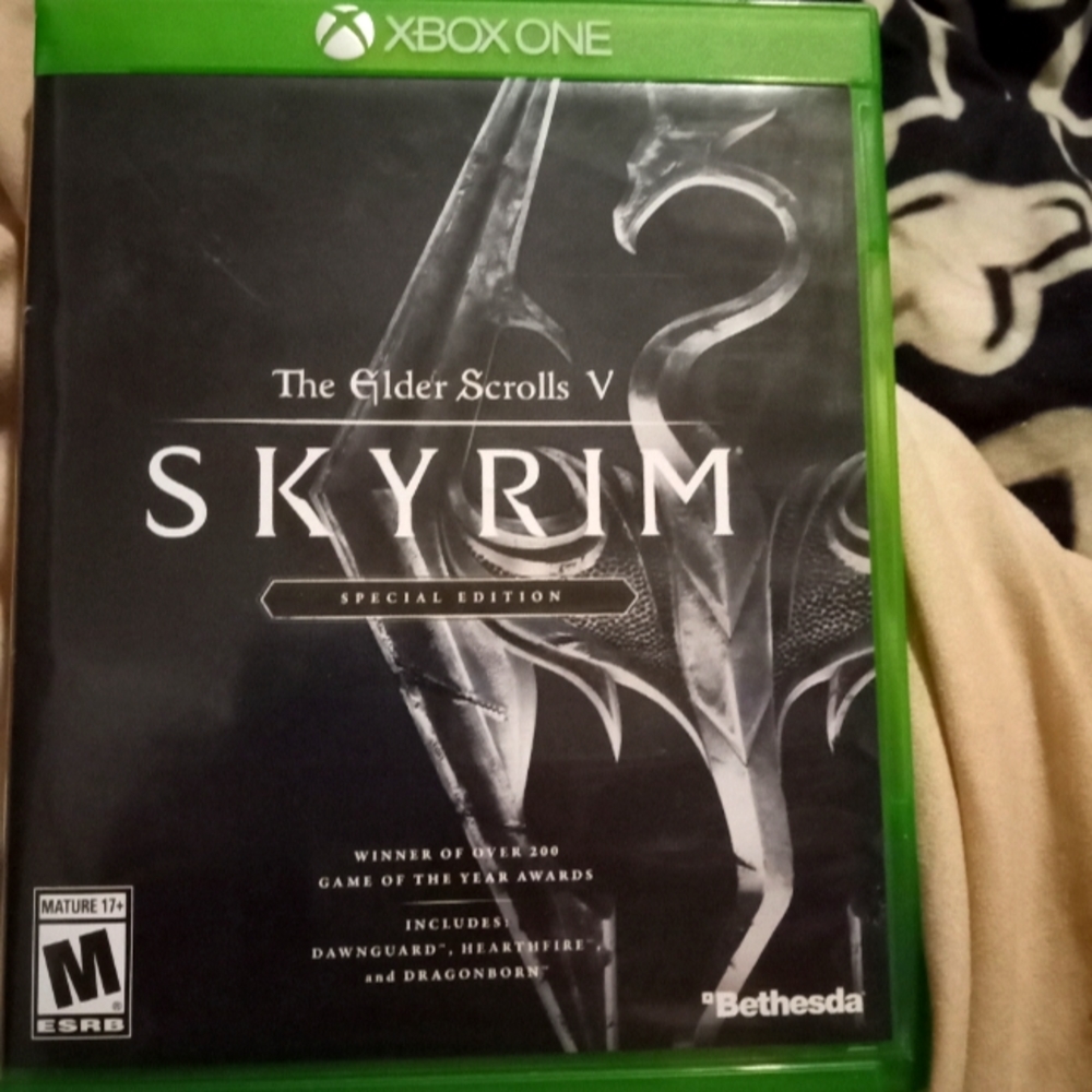 Xbox one The Elder Scrolls V SKYRIM game